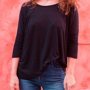 Basic black long sleeve flowy tee